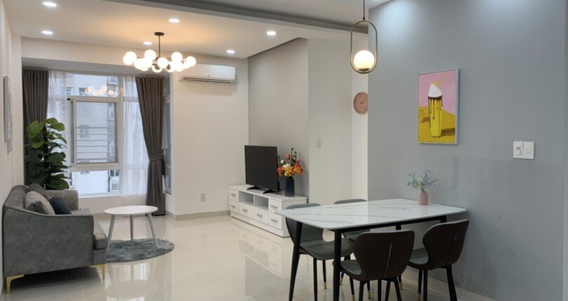 ban can ho sky garden 3 6 1 810x430 - Kẹt tiền bán gấp trong tuần căn góc sky garden 3. Giá tốt nhất khu 4.650 Tỷ DT 74m2- 2pn-2wc đang cho thuê 15 triệu/tháng