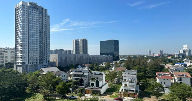 ban can ho sky garden 3 8 3 810x430 - Bán nhanh căn hộ Sky Garden 3. DT 56m2-View Hồ Bơi- 2 Phòng-1wc Đang cho thuê 12 Triệu. Gía bán 4.050 Tỷ