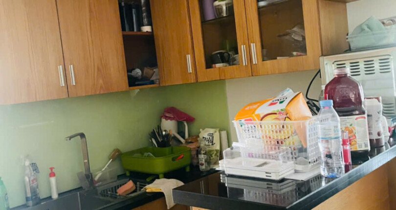 bep trong can ho ban 810x430 - Giá mua bán căn hộ 2 phòng ngủ block A chung cư Scenic Valley 2 Quận 2 T4/2025