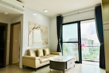 can-canh-phong-khach-can-ho-ban