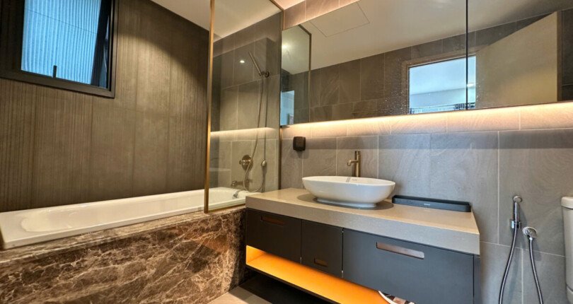 can ho ban co 2 toilet hoan thien hu hinh 810x430 - Giá mua bán căn hộ 3pn block A view biệt thự tại chung cư The Antonia Quận 7 T4/2025