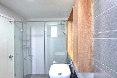 can-ho-co-2-toilet-hoan-thien-trang-thiet-bi