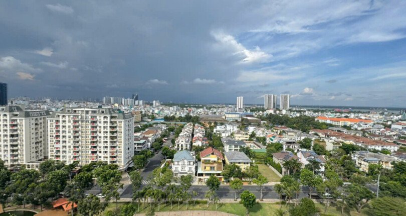 can ho lau cao view dep 810x430 - Giá mua bán căn hộ 3pn view công viên Chung cư Nam Phú Le Jardin Quận 7 T5/2025