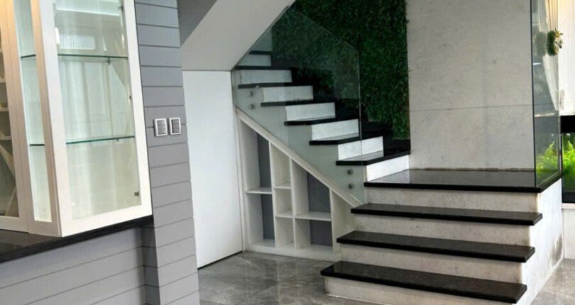 cho thue can ho penthouse star hill 9 810x430 - Cho thuê căn Penthouse Star Hill. DT 224m2- Nhà đẹp- 4 Phòng- 3 Toilet. View Thành Phố. Giá thuê 2.700 USD/Tháng