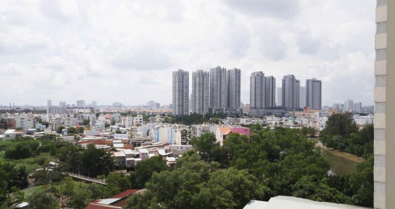 cho thue can ho sky garden 3 2 5 810x430 - Cần cho thuê căn hộ Sky Garden 3. DT 70m2- Nhà đẹp- đầy đủ nội thất- view thoáng mát- Giá thuê 15 Triệu/Tháng