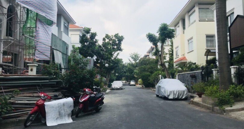 duong noi khu my kim ii 810x430 - Giá mua bán nhà Biệt thự nguyên căn góc đường Nội khu Mỹ Kim II Quận 7 T4/2025