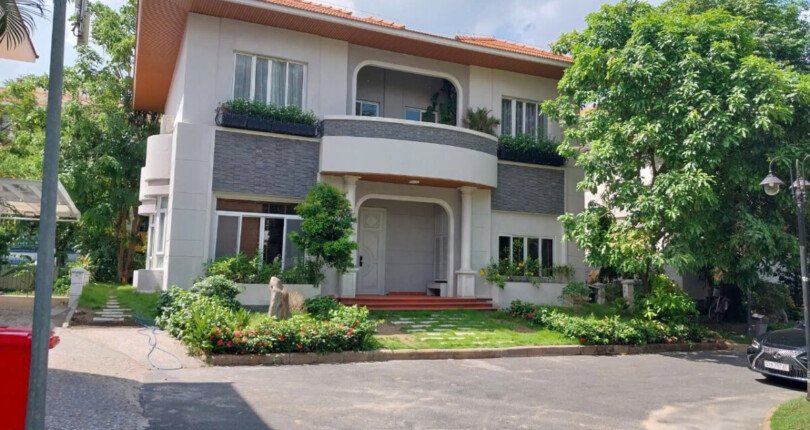 hinh anh mua ban nha nguyen can khu biet thu phu gia quan 7 t4 2025 810x430 - Giá mua bán nhà nguyên căn Khu Biệt thự Phú Gia Quận 7 T4/2025