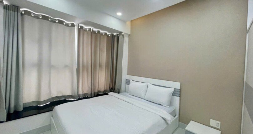 hinh anh phong ngu can ho can cho thue 3 810x430 - Cần cho thuê gấp căn hộ chung cư Scenic Valley 1, 80m2, 02pn, giá 17tr500/tháng, xem nhà dễ.