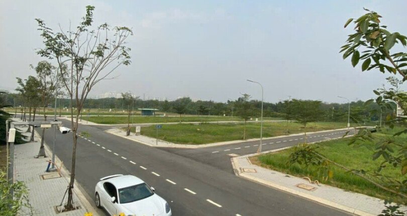 kdc gia long nhin tu cao 810x430 - Giá mua bán đất nền nhà phố kdc Gia Long Riverside Nhà Bè T4/2025