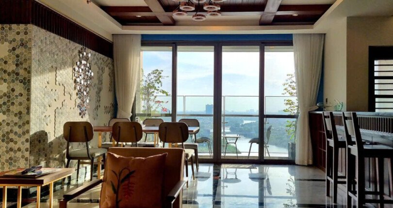 phong khach can ho ban 12 810x430 - Giá mua bán căn hộ 2pn block C chung cư Riverpark Premier Quận 7 T4/2025