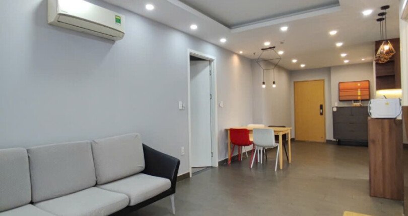 phong khach can ho ban 49 810x430 - Bán căn hộ chung cư Scenic Valley 2, 77m2, giá 6.4 tỷ, nội thất đầy đủ, nhà đang có hợp đồng thuê 19tr/tháng.