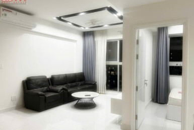 phong khach can ho ban 50 385x258 - Bán căn hộ chung cư Scenic Valley 2, 77m2, tầng cao, giá 6.5 tỷ, view Đông Nam.