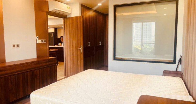 phong ngu can ho ban 22 810x430 - Bán căn hộ chung cư Scenic Valley 1, diện tích 133m2, 03pn, giá 11,2 tỷ, xem nhà dễ.