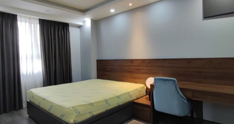 phong ngu can ho ban 31 810x430 - Bán căn hộ chung cư Scenic Valley 2, 77m2, giá 6.4 tỷ, nội thất đầy đủ, nhà đang có hợp đồng thuê 19tr/tháng.