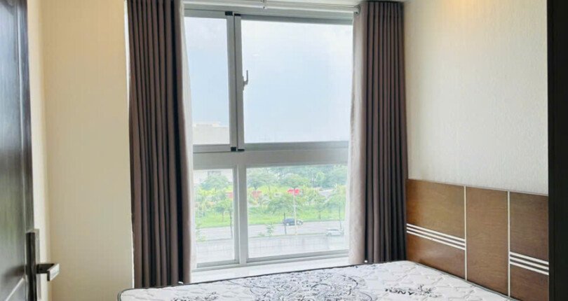 phong ngu can ho can ban 2 1 810x430 - Bán căn hộ chung cư Scenic Valley 1, 02pn, giá 6.2 tỷ, nhà d9ang có hợp đồng thuê ổn định.