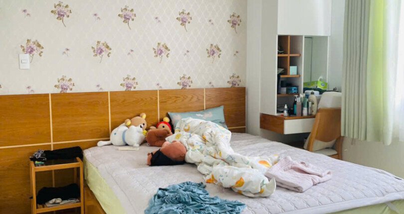 phong ngu can ho rong rai 810x430 - Giá mua bán căn hộ 2 phòng ngủ block A chung cư Scenic Valley 2 Quận 2 T4/2025