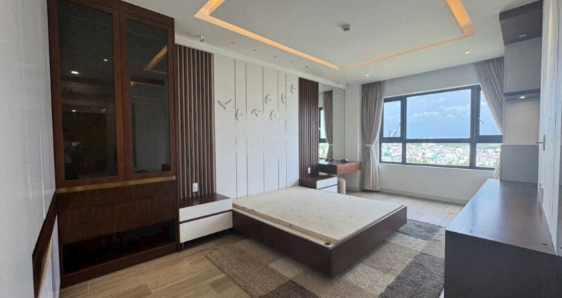 phong ngu master rong rai 810x430 - Giá mua bán căn hộ 3pn view công viên Chung cư Nam Phú Le Jardin Quận 7 T5/2025