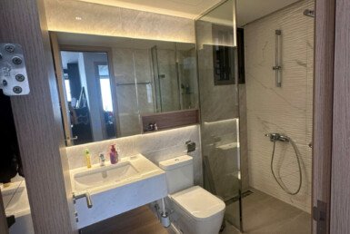 toilet-day-du-thiet-bi