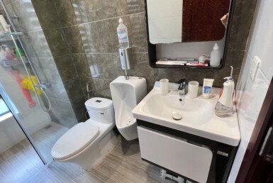 toilet-day-du-thiet-bi-ve-sinh