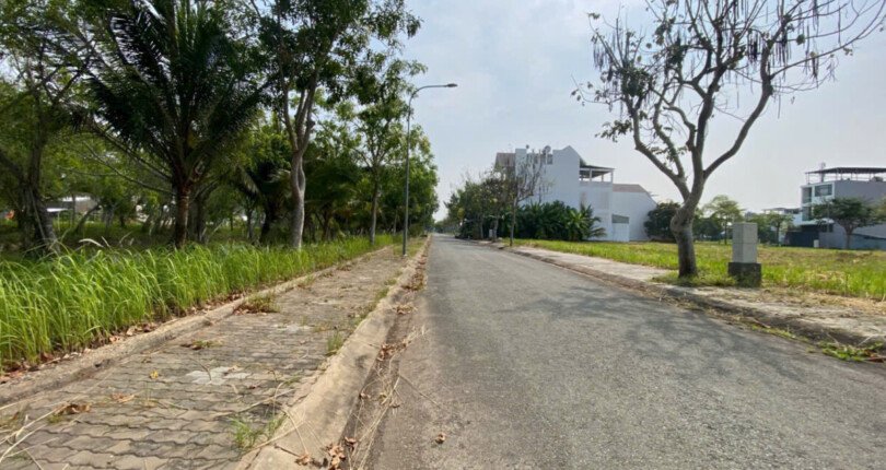 vi tri dat nen ban lien ke rach 810x430 - Giá mua bán đất nền Biệt thự kdc Phú Xuân Vạn Phát Hưng Phú Xuân Nhà Bè T4/2025