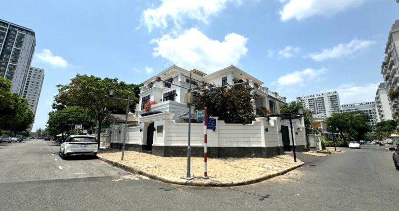 vi tri nha biet thu goc duong so 18 va noi khu my thai 2 810x430 - Giá mua bán nhà Biệt thự mặt Đường số 18 Kdc Mỹ Thái 2 Quận 7 T5/2025