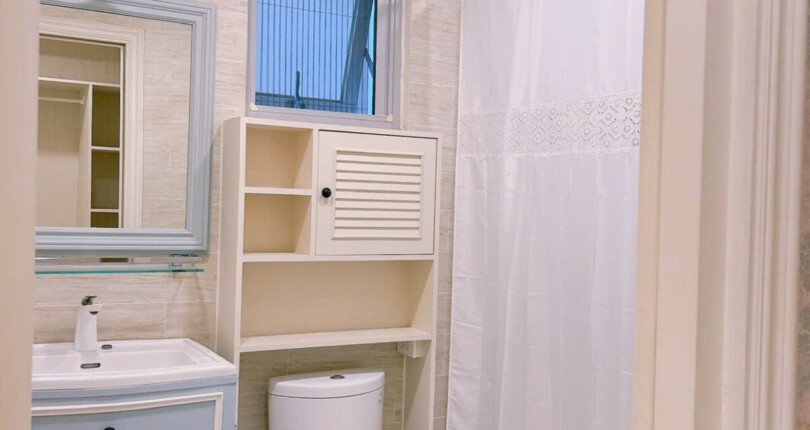 wc can ho ban 810x430 - Cần bán căn hộ chung cư Scenic Valley 1, diện tích 133m2, giá 10,8 tỷ, nội thất đầy đủ, xem nhà dễ.