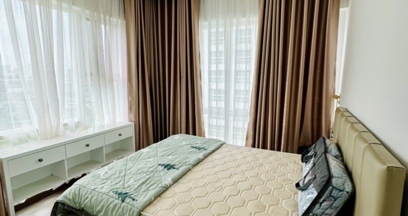 z6467475816325 595f1810321cb9d6a80c55fb589c4b03 810x430 - Bán Duplex Happy Valley Premier Block O Tầng 16 dt 170m 3 phòng giá 15 tỷ