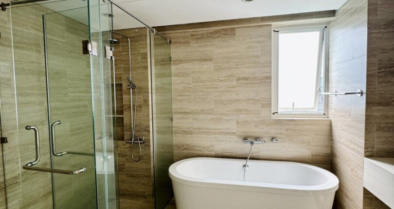 z6467475950263 c4c60502b07fceaa8709a8df017816f8 810x430 - Bán Duplex Happy Valley Premier Block O Tầng 16 dt 170m 3 phòng giá 15 tỷ