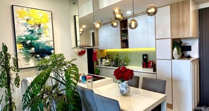 z6483659427798 3a2210bce7a6c9541f8c98470721a75b 810x430 - Bán Midtown M7 Block C Tầng 6 dt 81m 2 phòng giá 8,1 tỷ