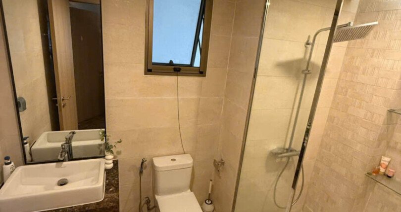 z6486077409121 b99a51610ca73814d73fd378c7f0065f 810x430 - Bán Midtown M8 Block H Tầng 18 dt 98m 2 phòng giá 9,8 tỷ