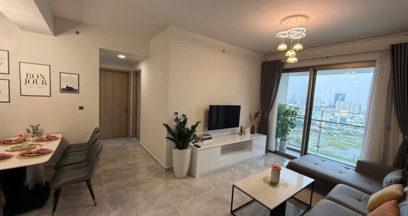 z6486077422704 2f00c462bacd4c9dc73d2df1f1b50f66 810x430 - Bán Midtown M8 Block H Tầng 18 dt 98m 2 phòng giá 9,8 tỷ