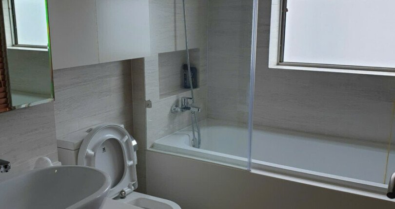 z6490532579886 46a2f371b4b66416cd56eea33e77367b 810x430 - Cho thuê Midtown M7 Block B Tầng 20 dt 105m 3 phòng giá 1800usd