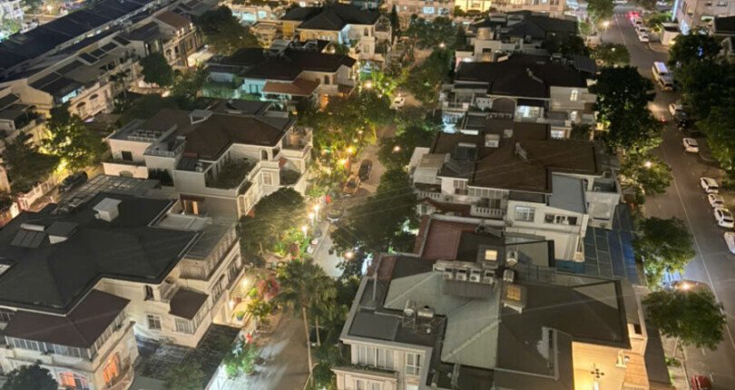 z6490537316454 b8f1e4a6488e0e0e617e8a5a91c14fb9 810x430 - Cho thuê Penthouse Ascentia Block B Tầng 14 dt 210m 4 phòng giá 4500usd
