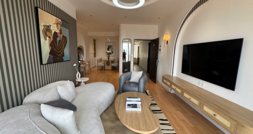 z6491826363599 cf469326e9bfa0972c3fd820fee63789 810x430 - Bán Grand View Block A Tầng 16 dt 118m 3 phòng giá 11,05 tỷ