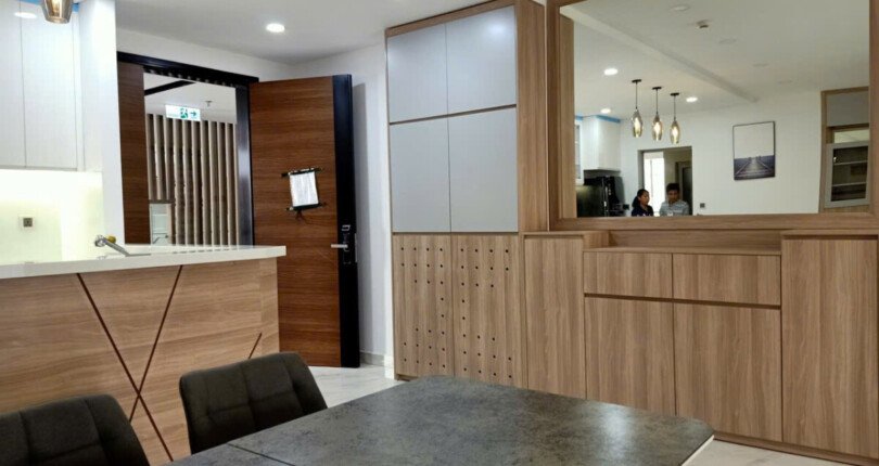 z6494229779659 c76763e628e27f1c752751c6af7b8b0e 810x430 - Bán Midtown Block M5 Tầng 5 dt 135m 3 phòng giá 12,5 tỷ