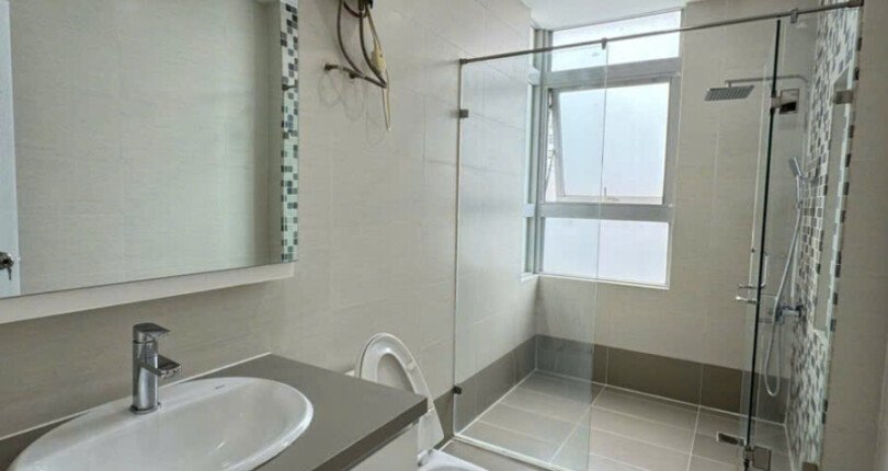 z6510114807375 75c9b98210eaa9b0e06ca4443b9f9181 810x430 - Cho thuê Star Hill Block E Tầng 5 dt 112m 3 phòng full đồ giá 25 triệu