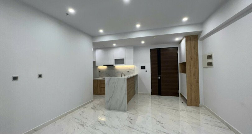 z6510123303530 f4856896144450eb542c93e351dd4a42 810x430 - Bán Midtown M6 Block C Tầng 9 dt 91m 2 phòng giá 7,9 tỷ