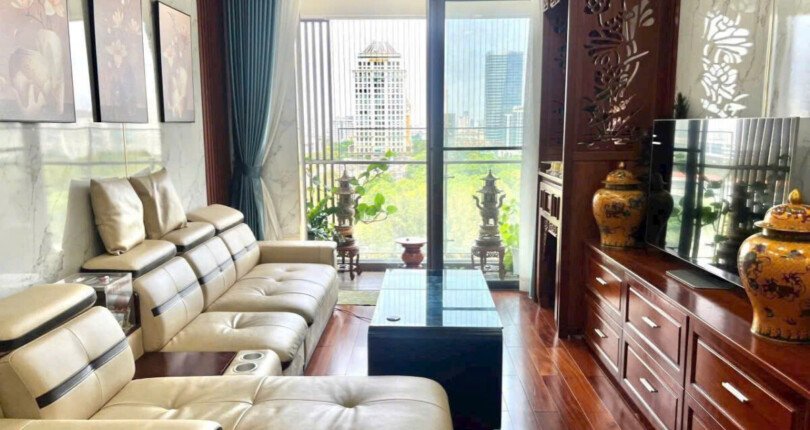 z6525681356505 c20ddf13b4cab03f2c1633d4490060c8 810x430 - Bán Midtown M5 Block A Tầng 9 dt 130m 3 phòng giá 12,5 tỷ