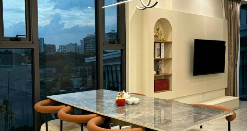 z6525682245922 6572491535d50b6c8eaa3f2ba77beacd 810x430 - Cho thuê Cardinal Court Block B Tầng 2 dt 101m 3 phòng giá 2000usd