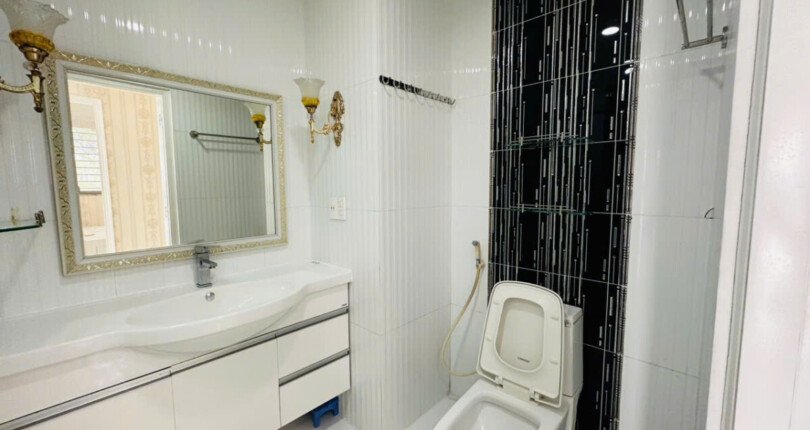 z6525687559393 8330e0d3834e312749cdfa0a642d335c 810x430 - Bán Green Valley Block C Tầng 2 dt 128m 3 phòng giá 9 tỷ