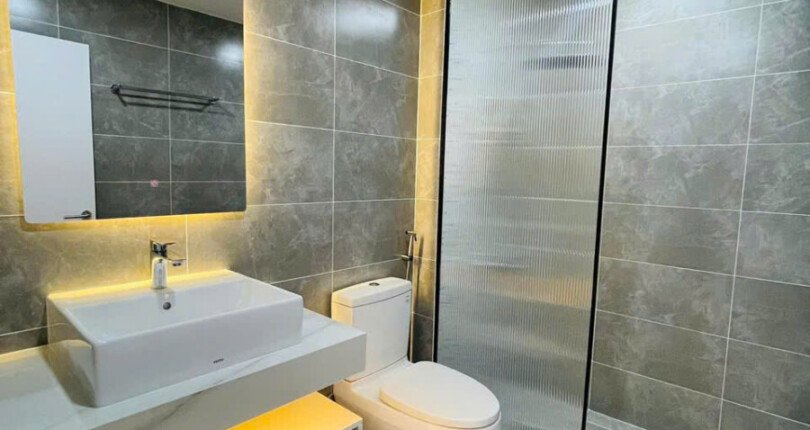 z6537108439227 f139d5db6fe9d6897375a8081f479cd3 810x430 - Bán Green Valley Block D Tầng 12 dt 125m 3 phòng giá 10,350 tỷ