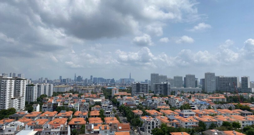 ban can ho grand view 14 810x430 - Cần chuyển nhượng căn hộ Grand view A. DT 118m2 Nhà đẹp- Nội thất đầy đủ- View nhìn về quận 1. 3 Phòng-2wc- Giá 11.05 Tỷ