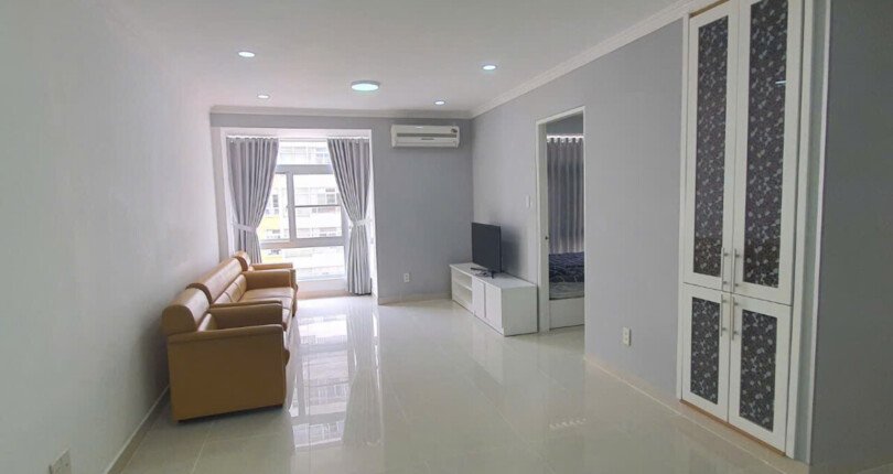 ban can ho sky garden 2 2 810x430 - Bán căn hộ Sky Garden 2. DT 71m2 Lầu cao- Thiết kế 2 Phòng ngủ-1wc- Nội thất như hình- Giá 4.3 Tỷ
