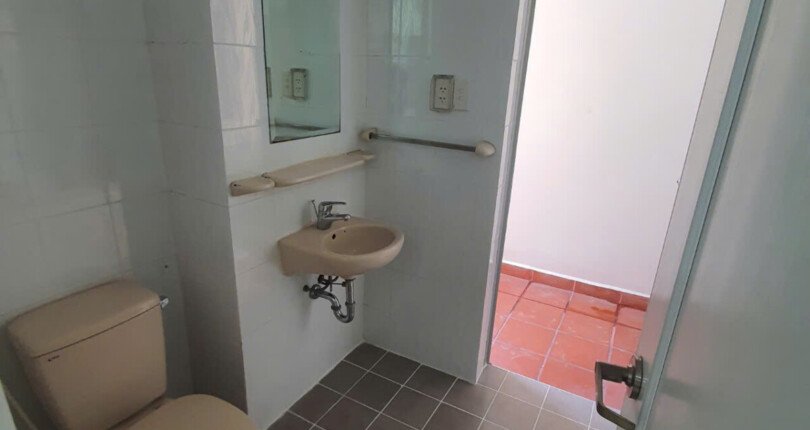 ban can ho sky garden 2 5 810x430 - Bán căn hộ Sky Garden 2. DT 71m2 Lầu cao- Thiết kế 2 Phòng ngủ-1wc- Nội thất như hình- Giá 4.3 Tỷ