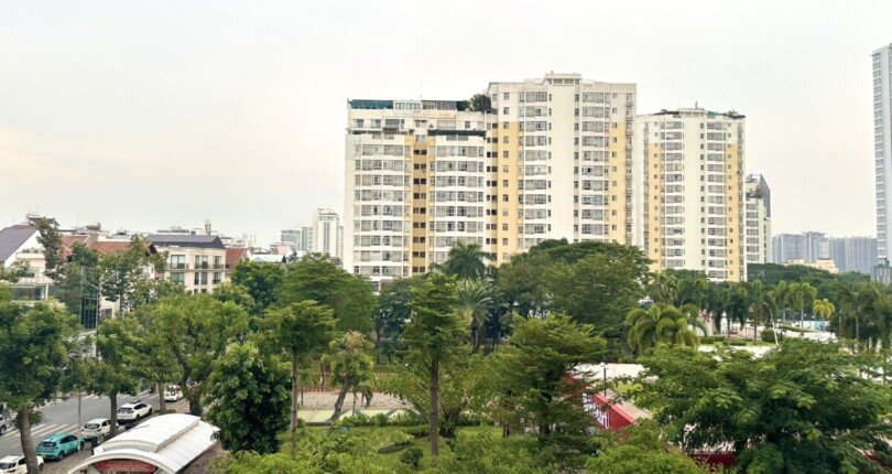 ban can ho sky garden 3 9 14 810x430 - Bán căn hộ đẹp tại Sky Garden 3. DT 56m2 Nhà đẹp- 1 Phòng ngủ- Đang cho thuê 16 Triệu/Tháng. Giá bán 4.3 Tỷ