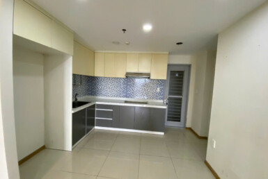 bep can ho can ban 1 385x258 - Cần bán căn hộ 117m2, chung cư Scenic Valley 1, 03pn, giá 8.350 tỷ, view hồ bơi, xem nhà dễ.