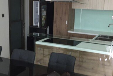 can-canh-bep-phong-an-can-ho-ban