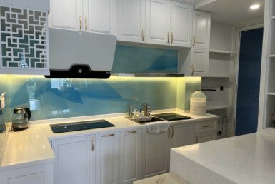 can-canh-bep-rong-rai