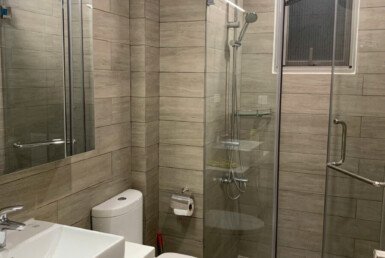 can-ho-cho-thue-co-2-toilet-hoan-thien-nhu-hinh