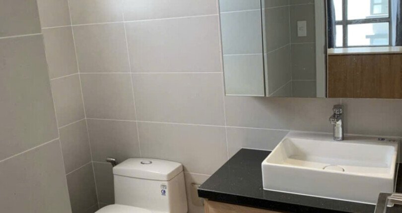 can ho co 2 toilet hoan thien nhu hinh 1 810x430 - Giá mua bán căn hộ 3pn block C view biệt thự chung cư Hưng Phúc Happy Residence Quận 7 T5/2025